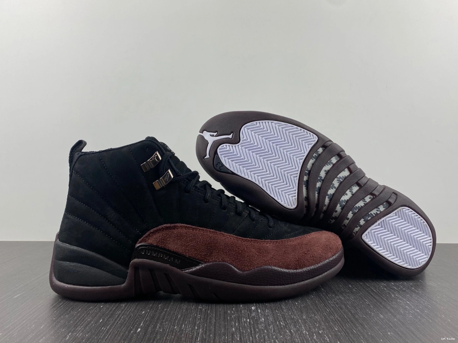 - 12 DV6989-001 Black Maniére A Ma Jordan Retro 0501
